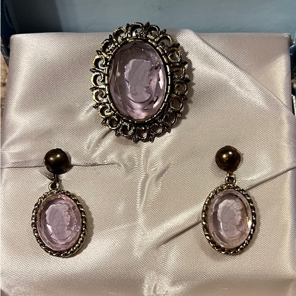 Vintage Cameo Set - Picture 1 of 3